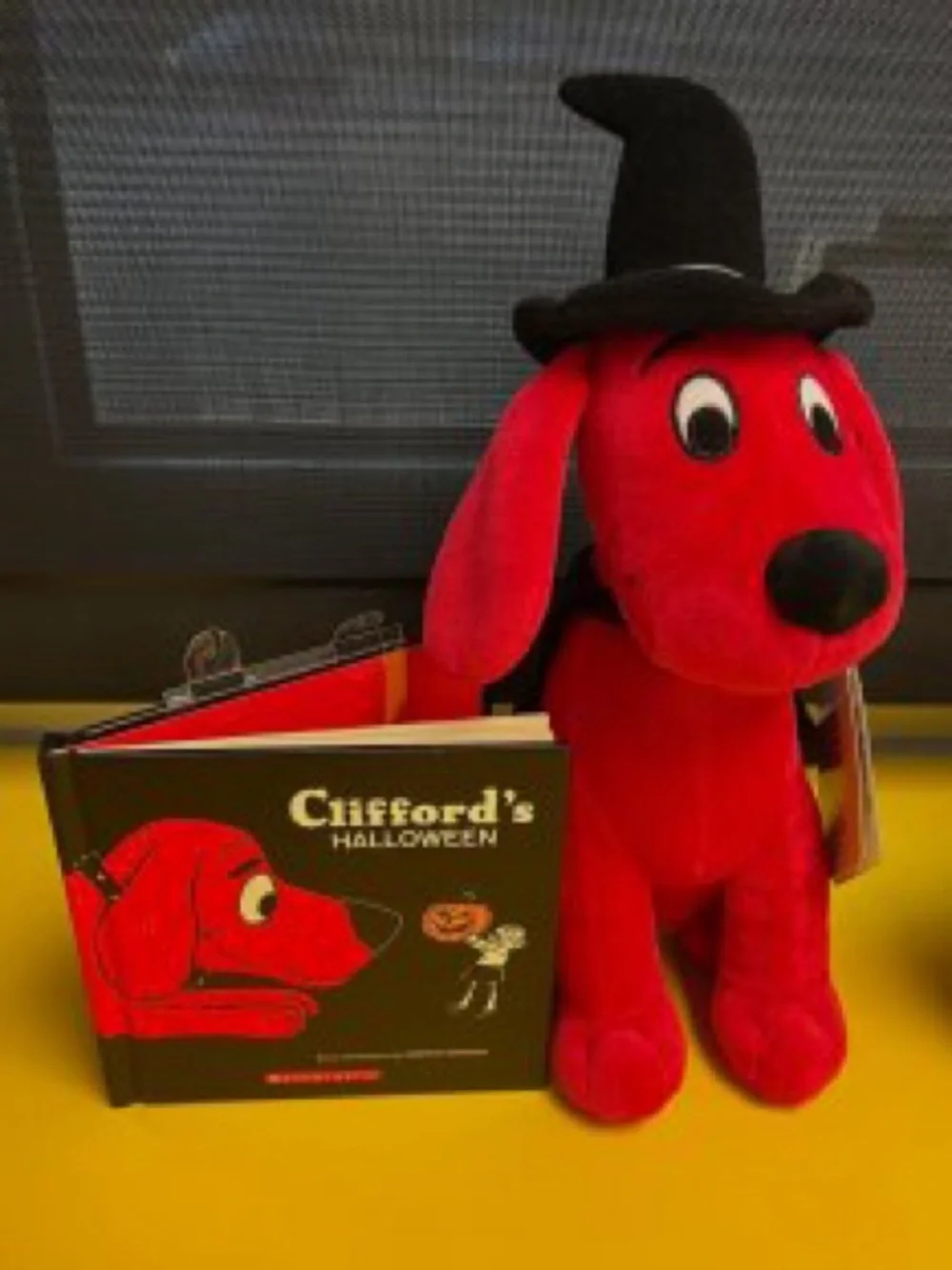 NWT Clifford Halloween Plush Toy and Book Bundle